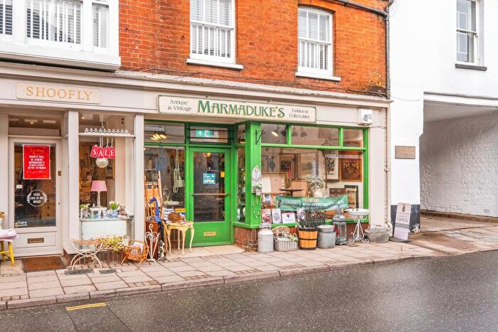 Property For Sale In Rumbolds Hill, Midhurst, West Sussex, GU29