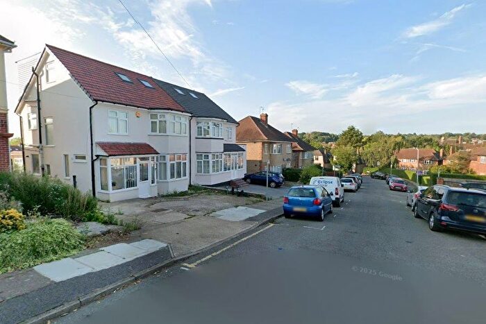 Studio To Rent In York Road, Northwood, HA6