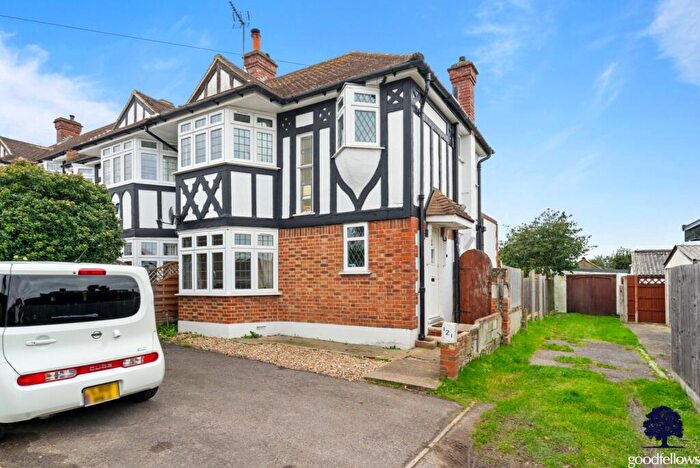 3 Bedroom End Of Terrace House To Rent In Wolsey Crescent, Morden, SM4