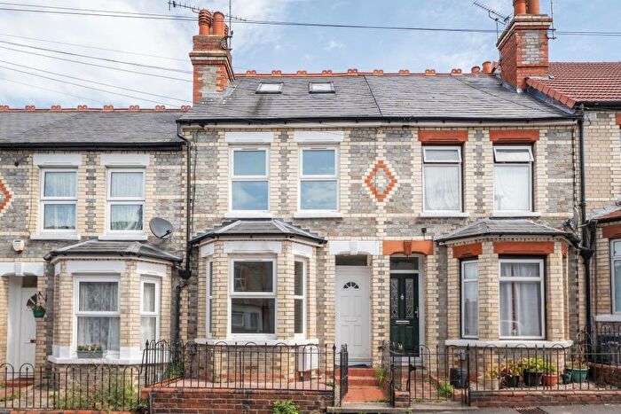 5 Bedroom Terraced House For Sale In South Reading, Berkshire, RG2