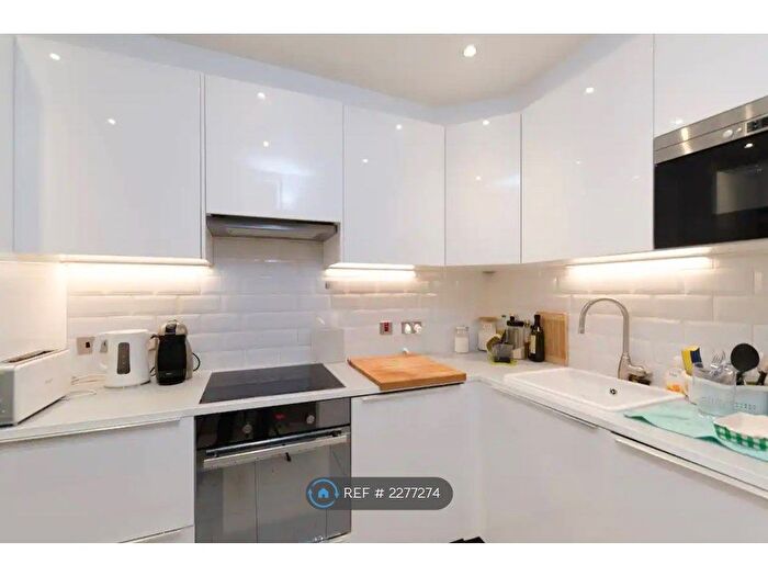 1 Bedroom Flat To Rent In Canton Street, London, E14
