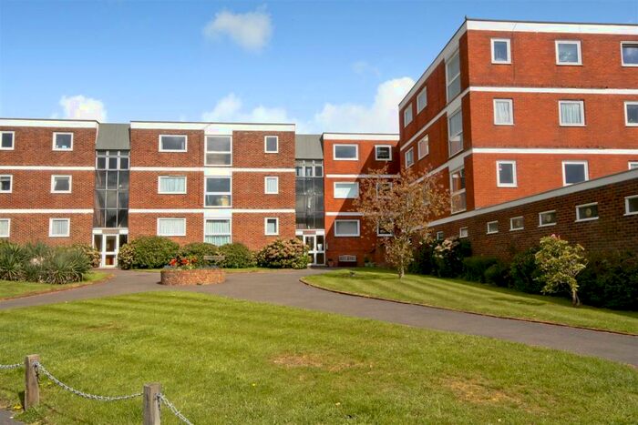 2 Bedroom Apartment To Rent In Crescent Way, Burgess Hill, West Sussex, RH15