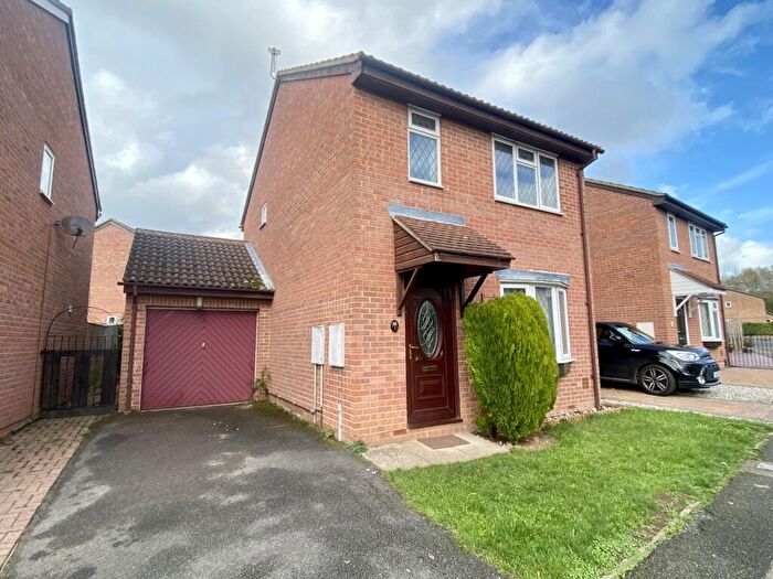 3 Bedroom Detached House To Rent In Langley Road, Abingdon, Oxfordshire, OX14