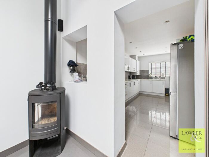 2 Bedroom Semi-Detached House For Sale In New Ridd Rise, Hyde, Greater Manchester, SK14