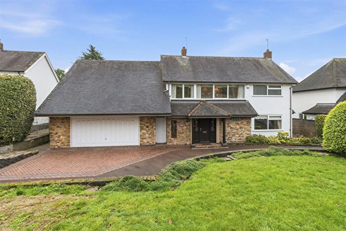 4 Bedroom Detached House For Sale In Brooks Road, Sutton Coldfield, B72