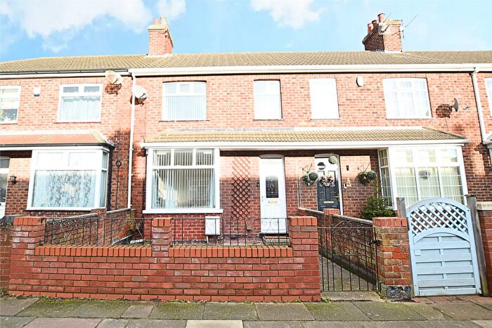 3 Bedroom Terraced House For Sale In Welbeck Road, Grimsby, DN34