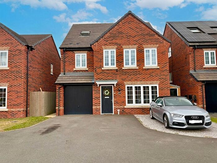 4 Bedroom Detached House For Sale In Field View Drive, Auckley, DN9