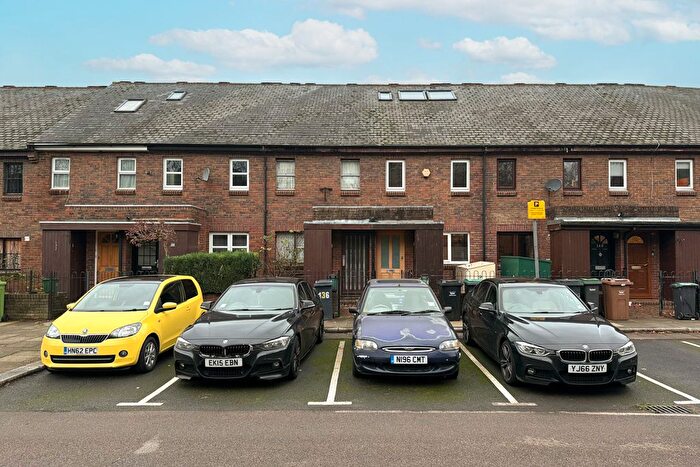 4 Bedroom Terraced House For Sale In Stonebridge Road, London, N15