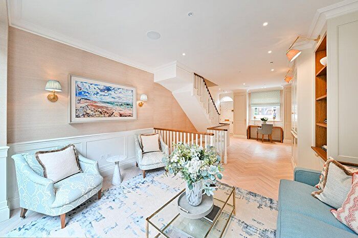 4 Bedroom Detached House For Sale In Elystan Place, Chelsea, London, SW3
