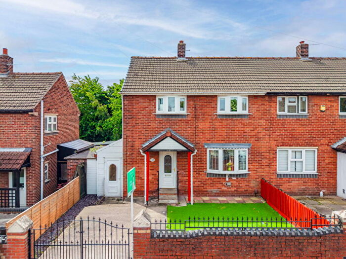 3 Bedroom Semi-Detached House For Sale In Raven Royd, Athersley North, Barnsley, S71