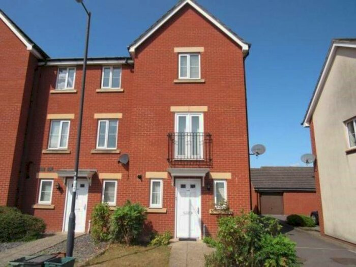 4 Bedroom End Of Terrace House To Rent In Wordsworth Road, Horfield, Bristol BS7