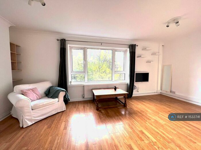 3 Bedroom Flat To Rent In Brooklyn House, London, SE20