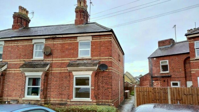 2 Bedroom End Of Terrace House To Rent In Park Road, Spalding, PE11
