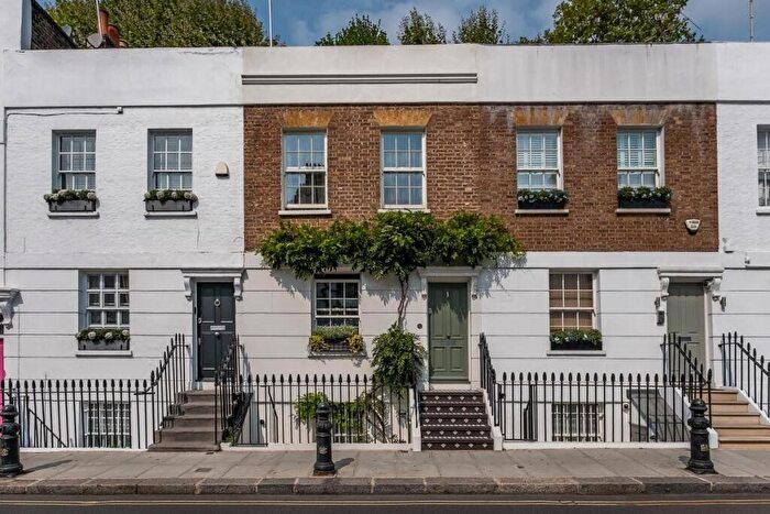 2 Bedroom Terraced House To Rent In Walton Street, Chelsea, SW3