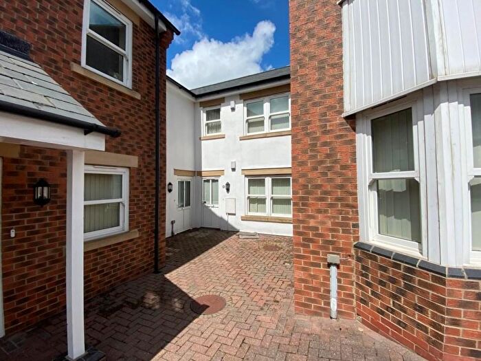 2 Bedroom Flat To Rent In Victoria Court, Durham, DH1