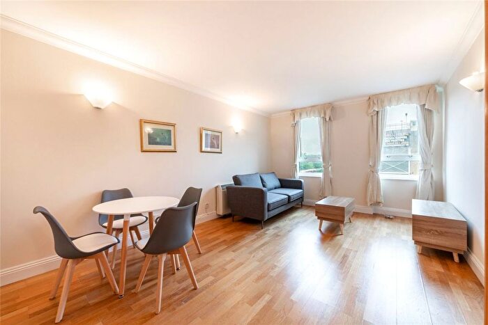 1 Bedroom Flat To Rent In Lanark Square, London, E14