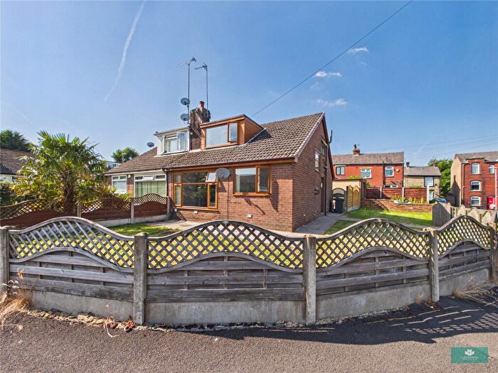 3 Bedroom Bungalow For Sale In Farrowdale Ave, Shaw, OL2