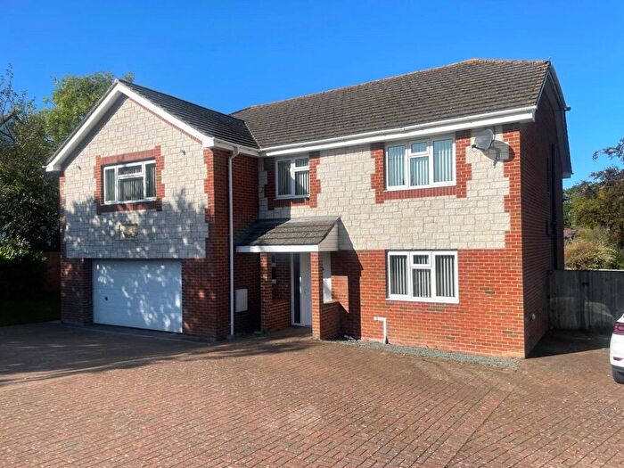 4 Bedroom Detached House For Sale In Fishbourne Lane, Fishbourne, Ryde, PO33