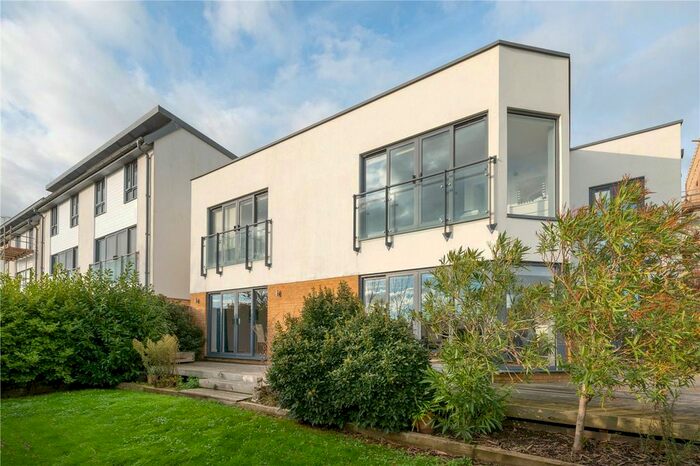 4 Bedroom Detached House To Rent In View France Close, Seabrook, Hythe, CT21