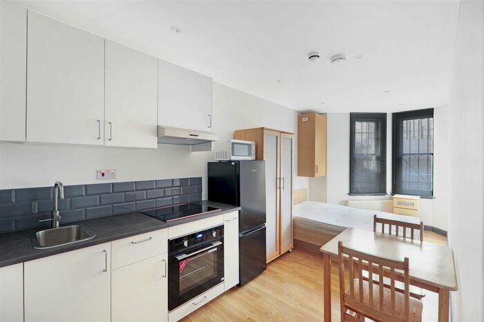 Studio To Rent In Courtfield Gardens, South Kensington, SW5