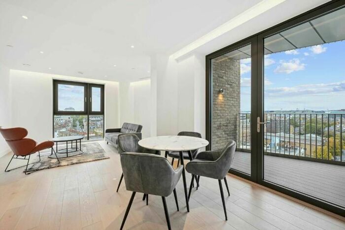 2 Bedroom Flat To Rent In Gloucester Way, Farringdon, EC1R