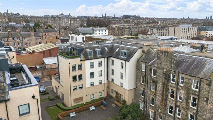 3 Bedroom Penthouse For Sale In Hatters Lane, Edinburgh, United Kingdom, EH7