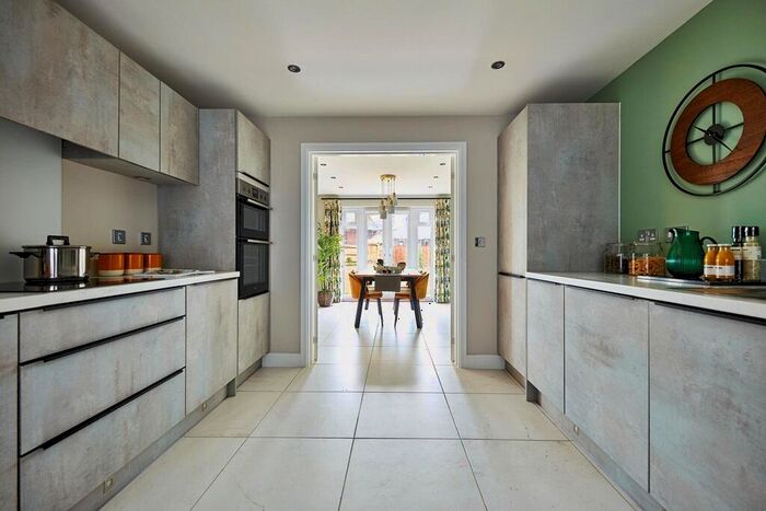 4 Bedroom Detached House For Sale In The Vale Kestrel Way Codicote Hertfordshire, SG4