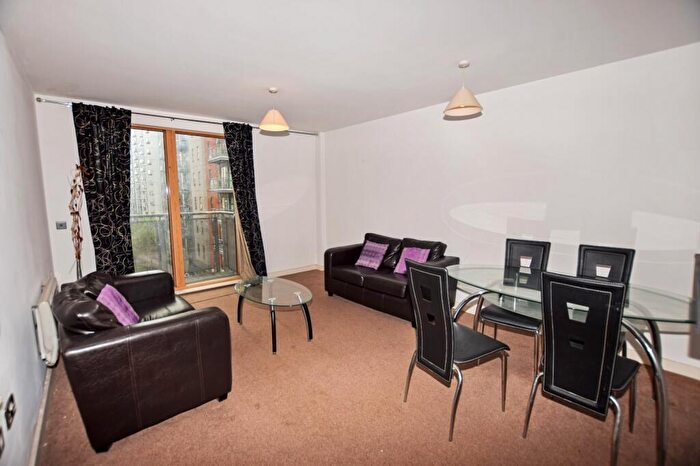 2 Bedroom Flat To Rent In Melia House, Lord Street, Green Quarter, Manchester, M4