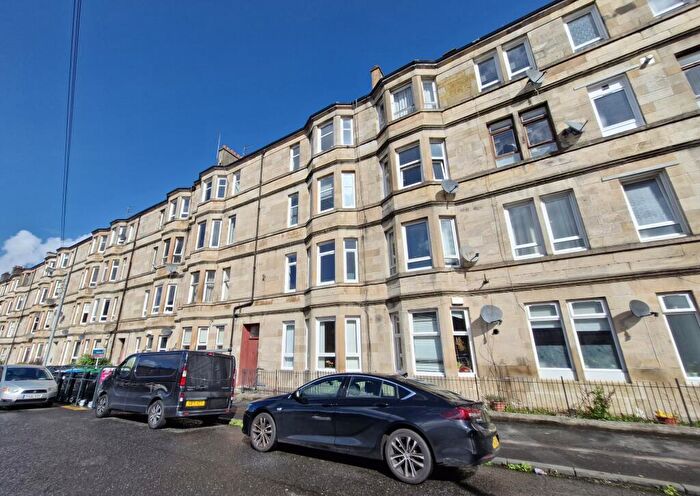 2 Bedroom Flat To Rent In Marwick Street, Dennistoun, G31