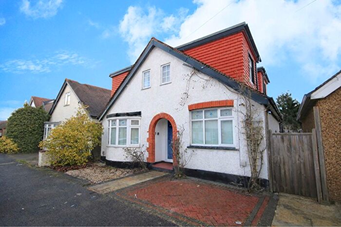 4 Bedroom Property For Sale In Marlborough Road, Ashford, TW15