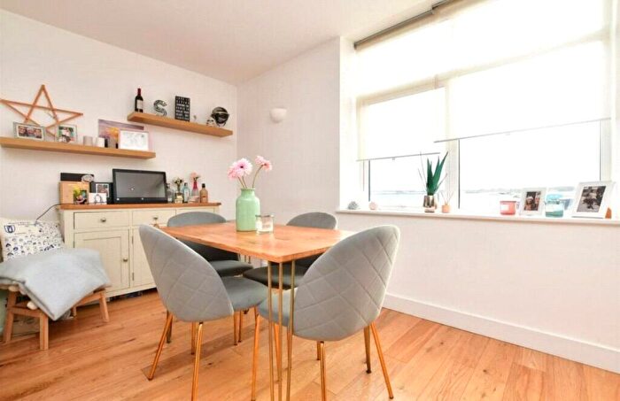 1 Bedroom Apartment For Sale In Stafford Road, Wallington, Croydon, CR0