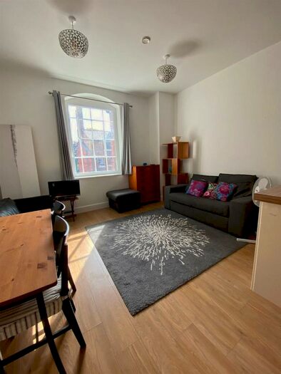 1 Bedroom Apartment To Rent In The Brewhouse, Court Street, Faversham, ME13