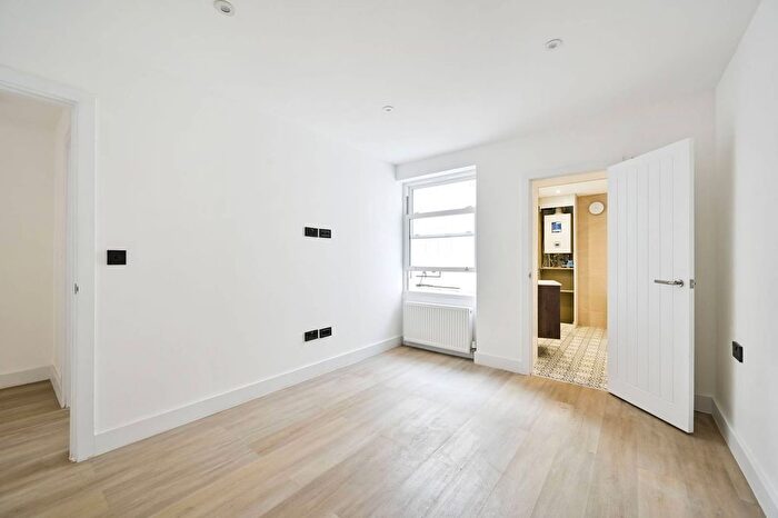 1 Bedroom Flat To Rent In Coomassie Road, Maida Vale, London, W9