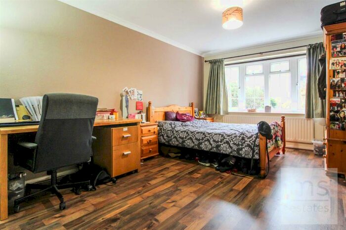 2 Bedroom Flat To Rent In Derby Road, Lenton, Nottingham, NG7