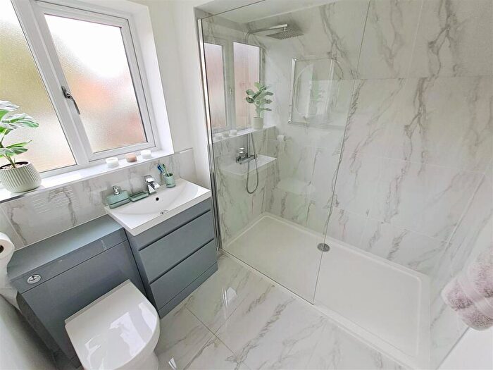 3 Bedroom Detached House For Sale In Cambridge Way, South Yardley, Birmingham, B27