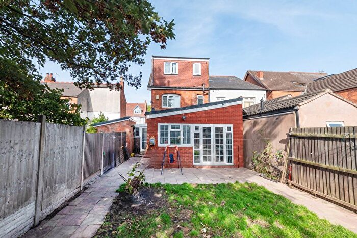 5 Bedroom Semi-detached House For Sale In Westfield Road, Acocks Green, Birmingham, West Midlands, B27