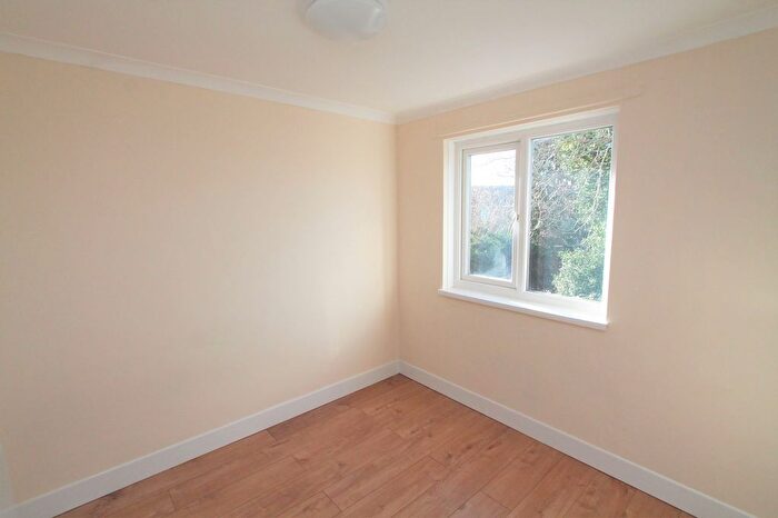 3 Bedroom Terraced House For Sale In Haseldine Meadows, Hatfield, AL10
