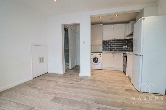 1 Bedroom Ground Maisonette To Rent In Westmill Road, Hitchin, SG5