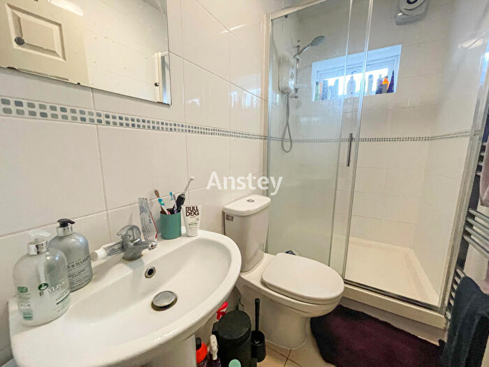 3 Bedroom Flat To Rent In Ripstone Gardens, Southampton, SO17