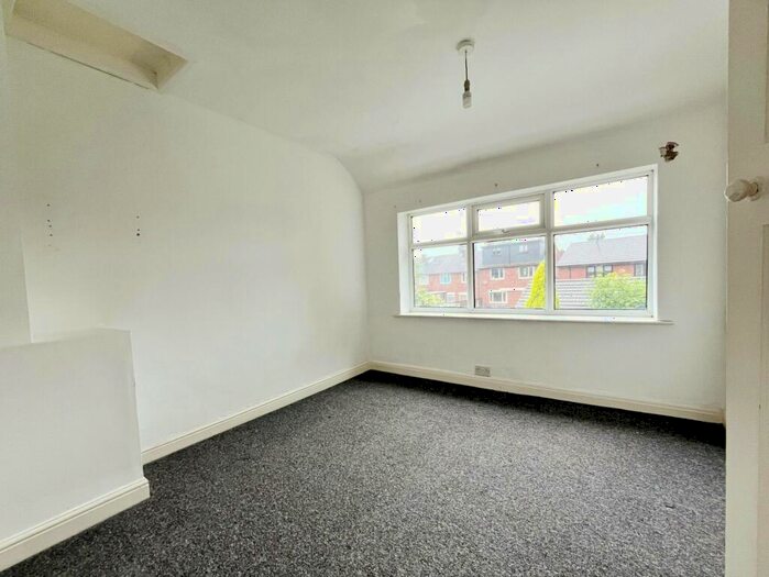 2 Bedroom Semi-Detached House For Sale In Longford Road West, Reddish, Stockport, SK5