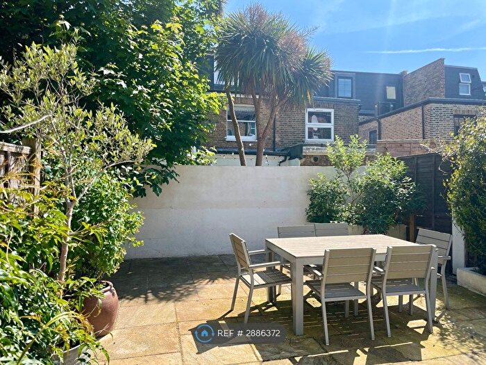 2 Bedroom Flat To Rent In London, London, W12