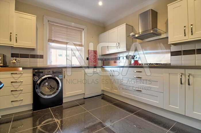 2 Bedroom Apartment To Rent In Gosbrook Road, Caversham, Reading, RG4