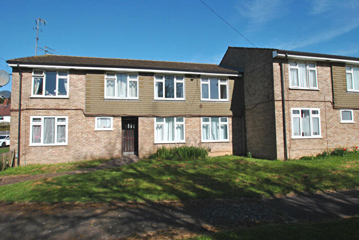 2 Bedroom Flat To Rent In Pyms Close, Letchworth Garden City, SG6
