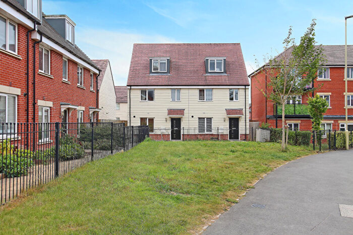 3 Bedroom Semi-Detached House To Rent In Calico Street, Andover, SP11