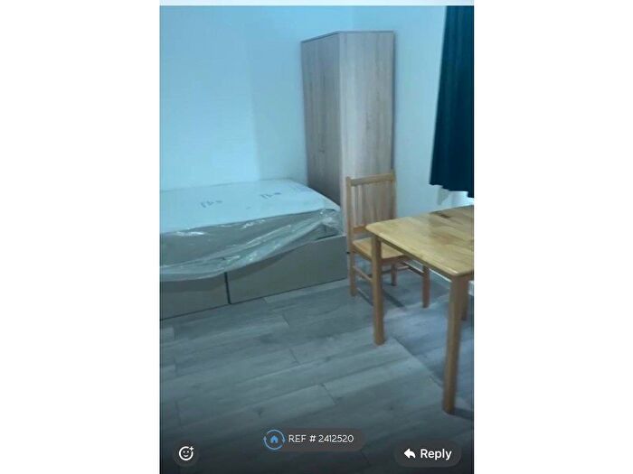 Studio To Rent In Blunt Avenue, Hillington, UB7