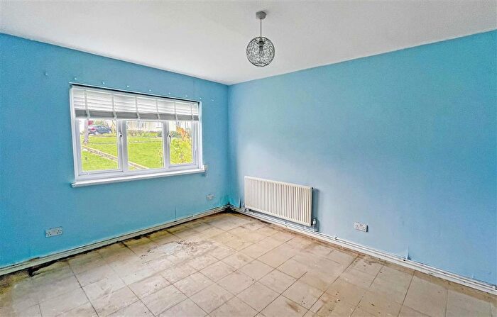 1 Bedroom Flat For Sale In Pembury Crescent, Sidcup, DA14