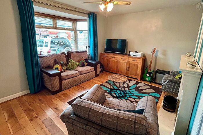 3 Bedroom Terraced House For Sale In Nearmaker Road, Wythenshawe, M22