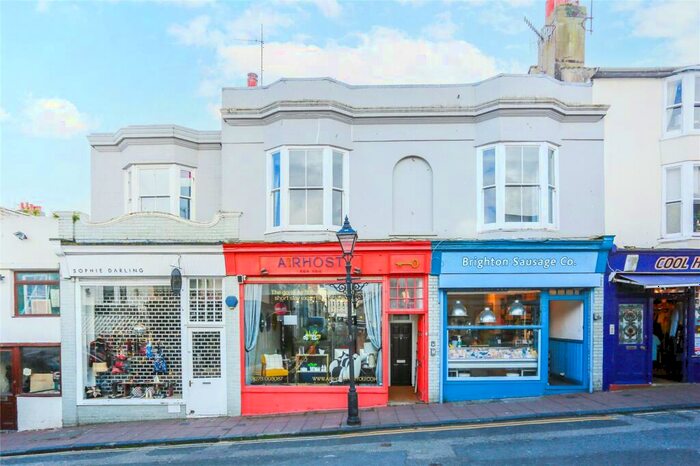 3 Bedroom Apartment To Rent In Gloucester Road, Brighton, East Sussex, BN1