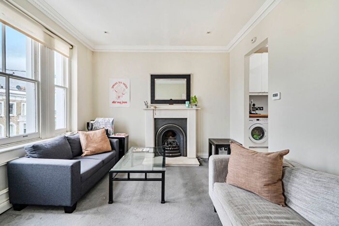 2 Bedroom Flat For Sale In Redcliffe Street, Chelsea, London, SW10