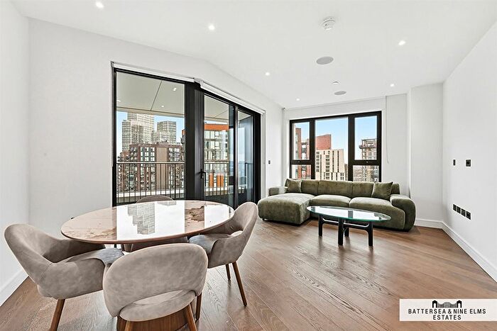 3 Bedroom Property To Rent In Linear Place, London, SW11